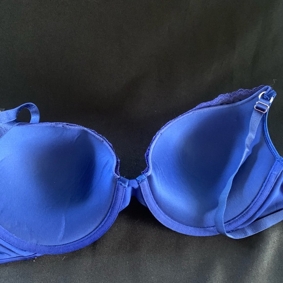 Lily of France Bra 38C - Picture 4 of 8